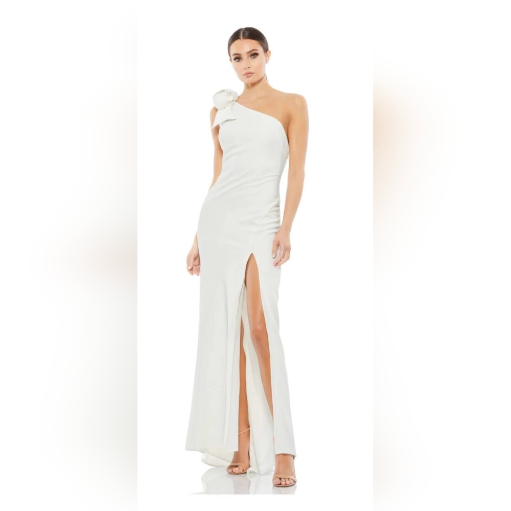 Mac Duggal dress gown